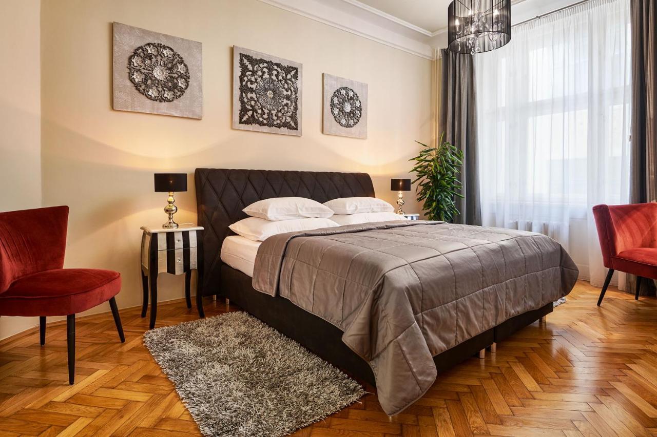 Pragueone Apartment,A/C,Terrace エクステリア 写真