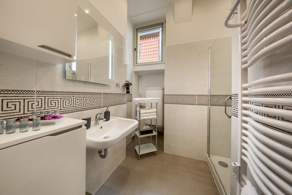 Pragueone Apartment,A/C,Terrace エクステリア 写真