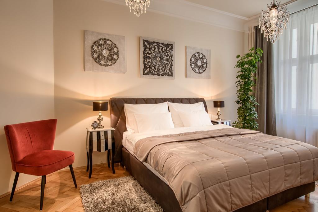 Pragueone Apartment,A/C,Terrace エクステリア 写真