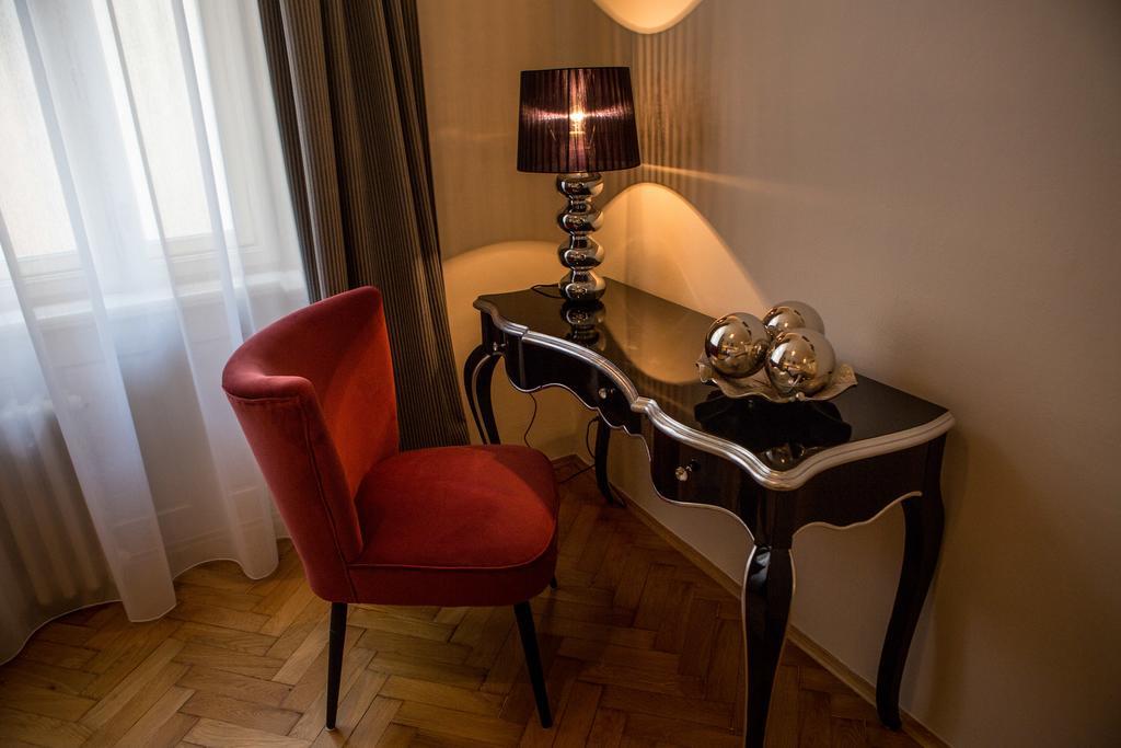 Pragueone Apartment,A/C,Terrace エクステリア 写真