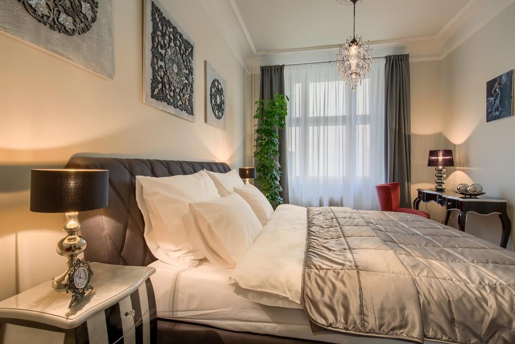 Pragueone Apartment,A/C,Terrace エクステリア 写真