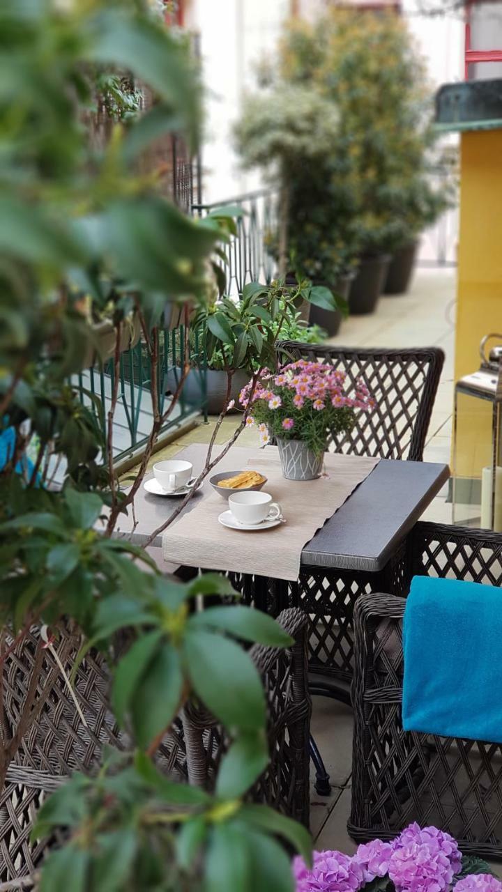 Pragueone Apartment,A/C,Terrace エクステリア 写真